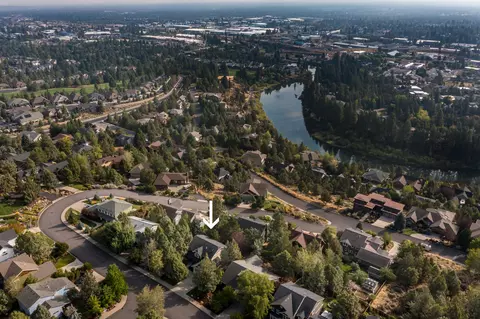View/Area - 2440 NW 2nd St, Bend, OR 97703 photo 1 of 3