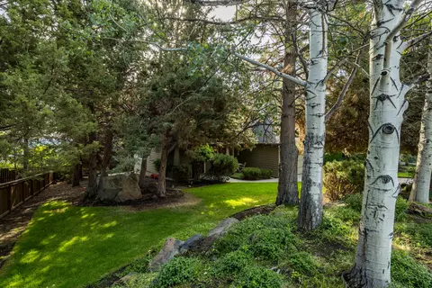 Exterior - 2440 NW 2nd St, Bend, OR 97703 photo 7 of 8