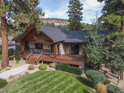 1073 Timber Ridge Loop, Klamath Falls, OR 97601