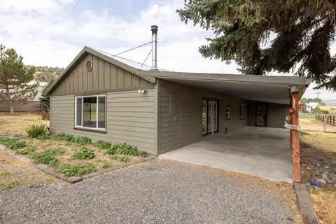 1130 NE Barnes Rd, Prineville, OR 97754