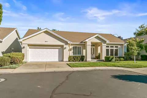 601 Summerwood Dr, Medford, OR 97504