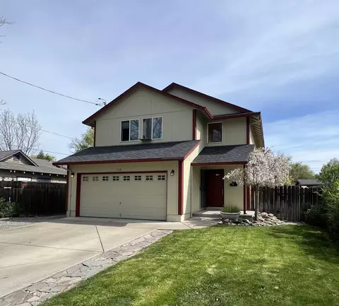 719 Newtown St, Medford, OR 97501