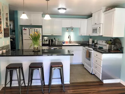 719 Newtown St, Medford, OR 97501