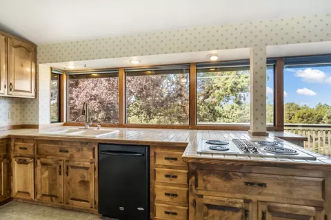 64499 Mcgrath Rd, Bend, OR 97701 photo 13