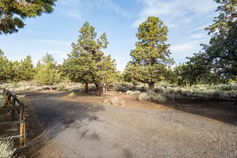 64499 Mcgrath Rd, Bend, OR 97701 photo 39