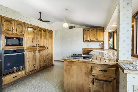 64499 Mcgrath Rd, Bend, OR 97701 photo 10