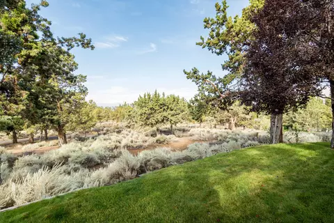 64499 Mcgrath Rd, Bend, OR 97701 photo 29