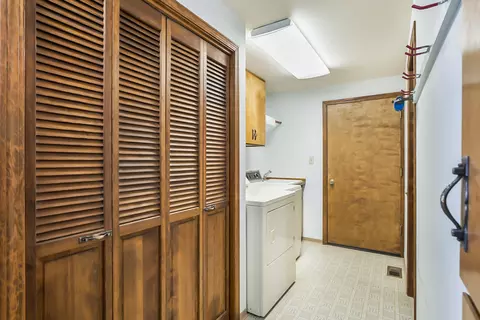 64499 Mcgrath Rd, Bend, OR 97701 photo 24