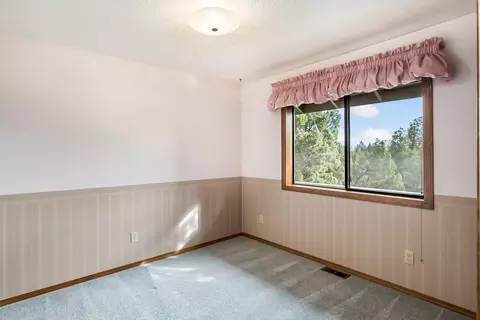 64499 Mcgrath Rd, Bend, OR 97701 photo 21