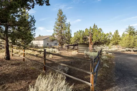 64499 Mcgrath Rd, Bend, OR 97701 photo 37
