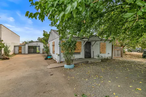 45 Lozier Ln, Medford, OR 97501