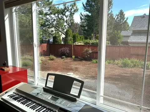 Exterior - 19889 Powers Rd, Bend, OR 97702 photo 7 of 7