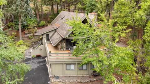 355 Granite St, Ashland, OR 97520