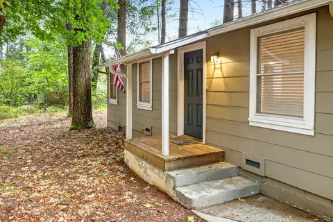 Exterior - 367 Madrona Dr, Cave Junction, OR 97523 photo 6 of 11