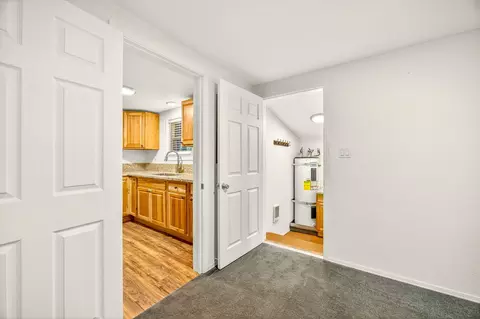 Entry Way - 367 Madrona Dr, Cave Junction, OR 97523 photo 1 of 1