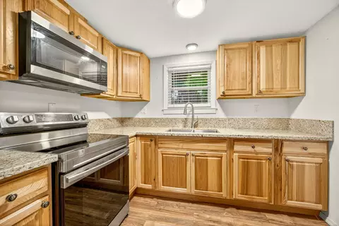 Kitchen - 367 Madrona Dr, Cave Junction, OR 97523 photo 1 of 1