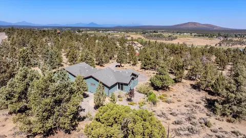 21085 Arid Ave, Bend, OR 97703 photo 38