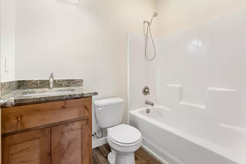 193 NW 31st St, Redmond, OR 97756