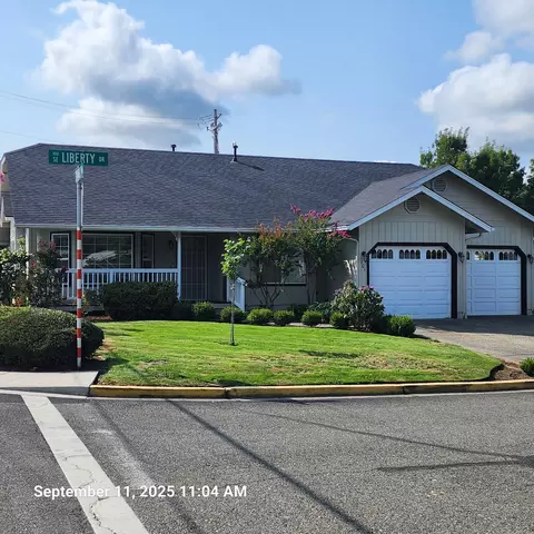 101 SE Liberty Dr, Grants Pass, OR 97527