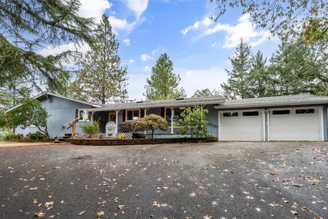 259 Tina Way, Grants Pass, OR 97526