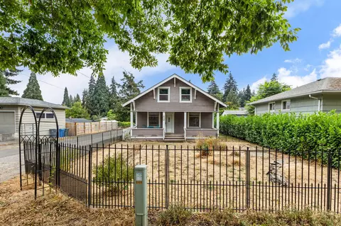 600 Fairview Ave SE, Salem, OR 97302