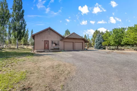Exterior - 61235 Ward Rd, Bend, OR 97702 photo 5 of 9