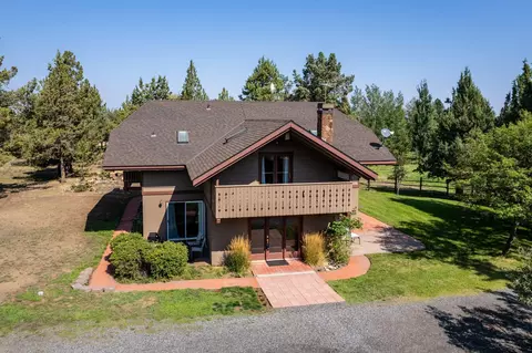 Exterior - 61235 Ward Rd, Bend, OR 97702 photo 4 of 9