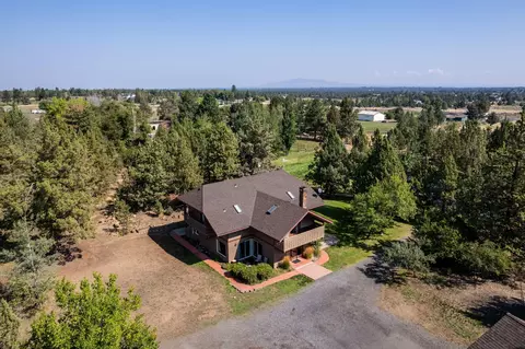 View/Area - 61235 Ward Rd, Bend, OR 97702 photo 3 of 8