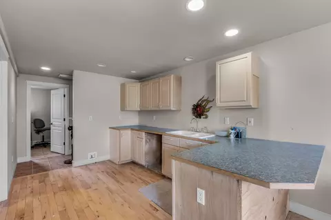 Kitchen - 61235 Ward Rd, Bend, OR 97702 photo 5 of 5