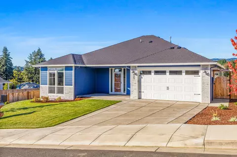 625 NW Crater Lake Dr, Dallas, OR 97338