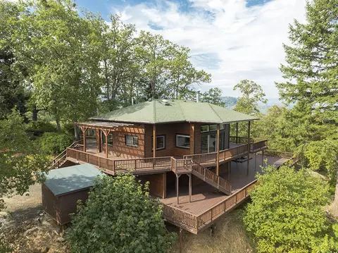 2931 Harbeck Rd, Grants Pass, OR 97527