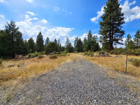 swan drive, Bonanza, OR 97623
