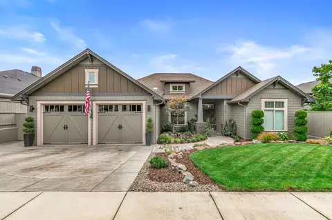4027 Fieldbrook Ave, Medford, OR 97504