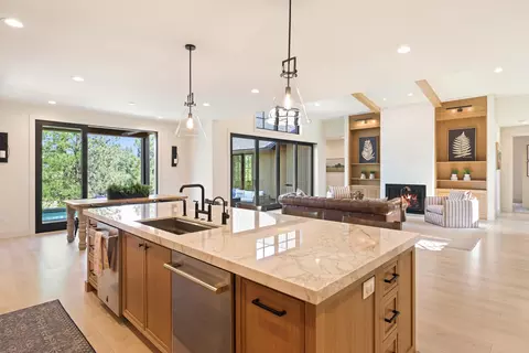 3018 NW Tharp Ave, Bend, OR 97703 photo 8