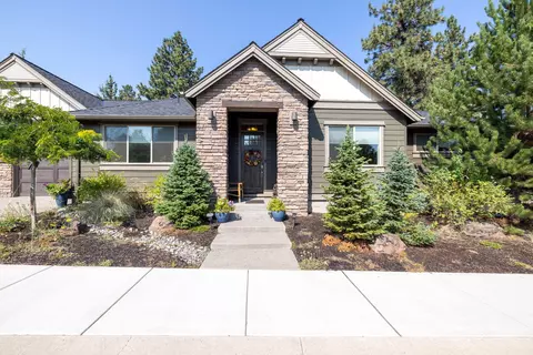 2408 NW Majestic Ridge Dr, Bend, OR 97703