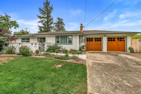 325 Sutter Ave, Medford, OR 97504