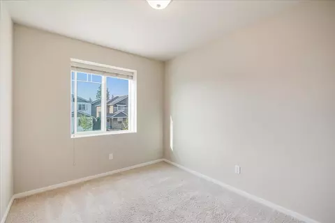 20532 SEvian Ave, Bend, OR 97702 photo 24