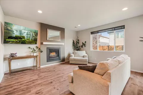 20532 SEvian Ave, Bend, OR 97702 photo 9
