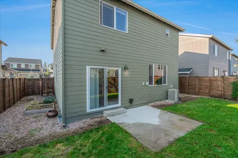 20532 SEvian Ave, Bend, OR 97702 photo 27