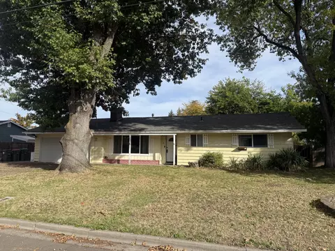 3086 Marilee St, Medford, OR 97501