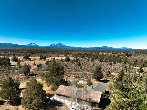 View/Area - 17845 Plainview Rd, Bend, OR 97703 photo 4 of 8