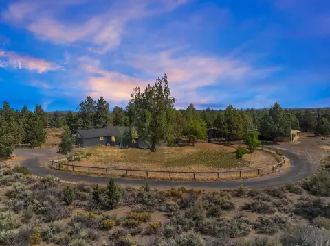 View/Area - 17845 Plainview Rd, Bend, OR 97703 photo 1 of 8
