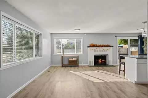 405 N 9th St, Central Point, OR 97502 photo 19