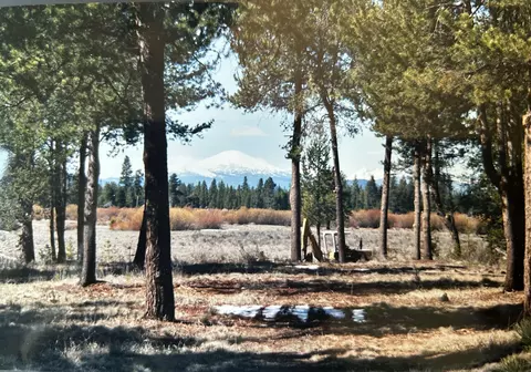 52485 Huntington Rd, La Pine, OR 97739