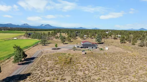 View/Area - 66405 Cline Falls Rd, Bend, OR 97703 photo 2 of 6