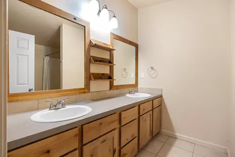 Bath - 66405 Cline Falls Rd, Bend, OR 97703 photo 1 of 5