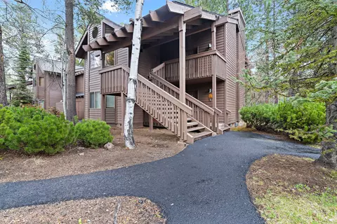 57374 Beaver Ridge Loop #32C, Sunriver, OR 97707