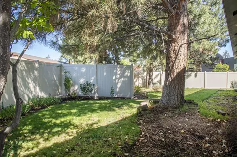 498 N Wheeler Loop, Sisters, OR 97759 photo 22