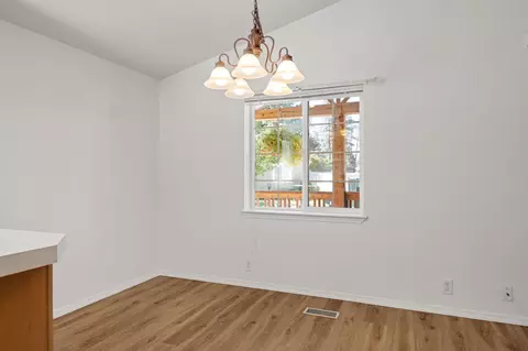 498 N Wheeler Loop, Sisters, OR 97759 photo 8