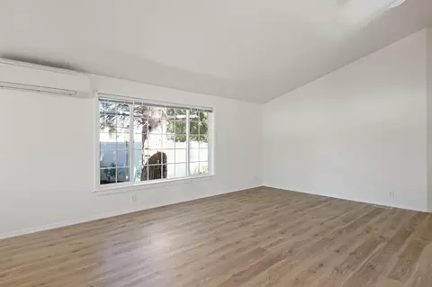 498 N Wheeler Loop, Sisters, OR 97759 photo 5